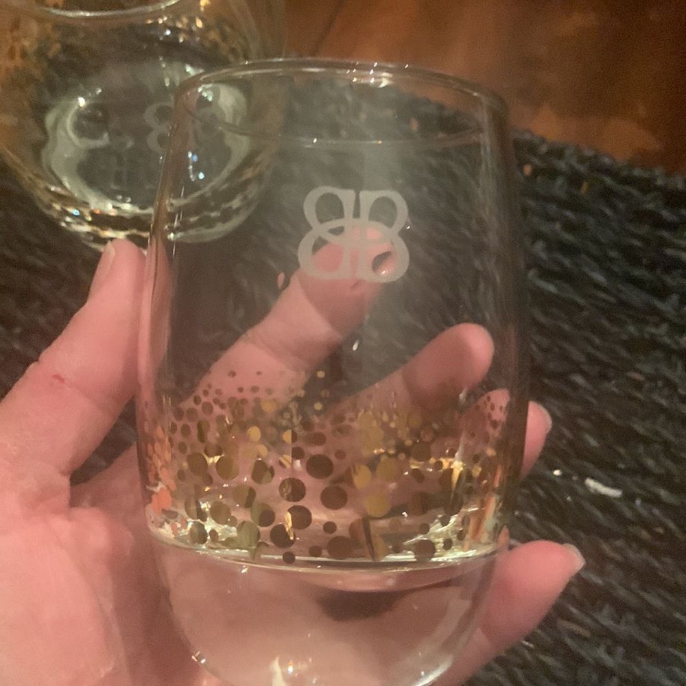 Pair of baileys cocktail glasses preloved ❤️